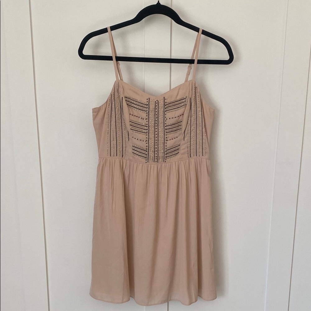 Elegant Light Pink Sleeveless Beaded Dress